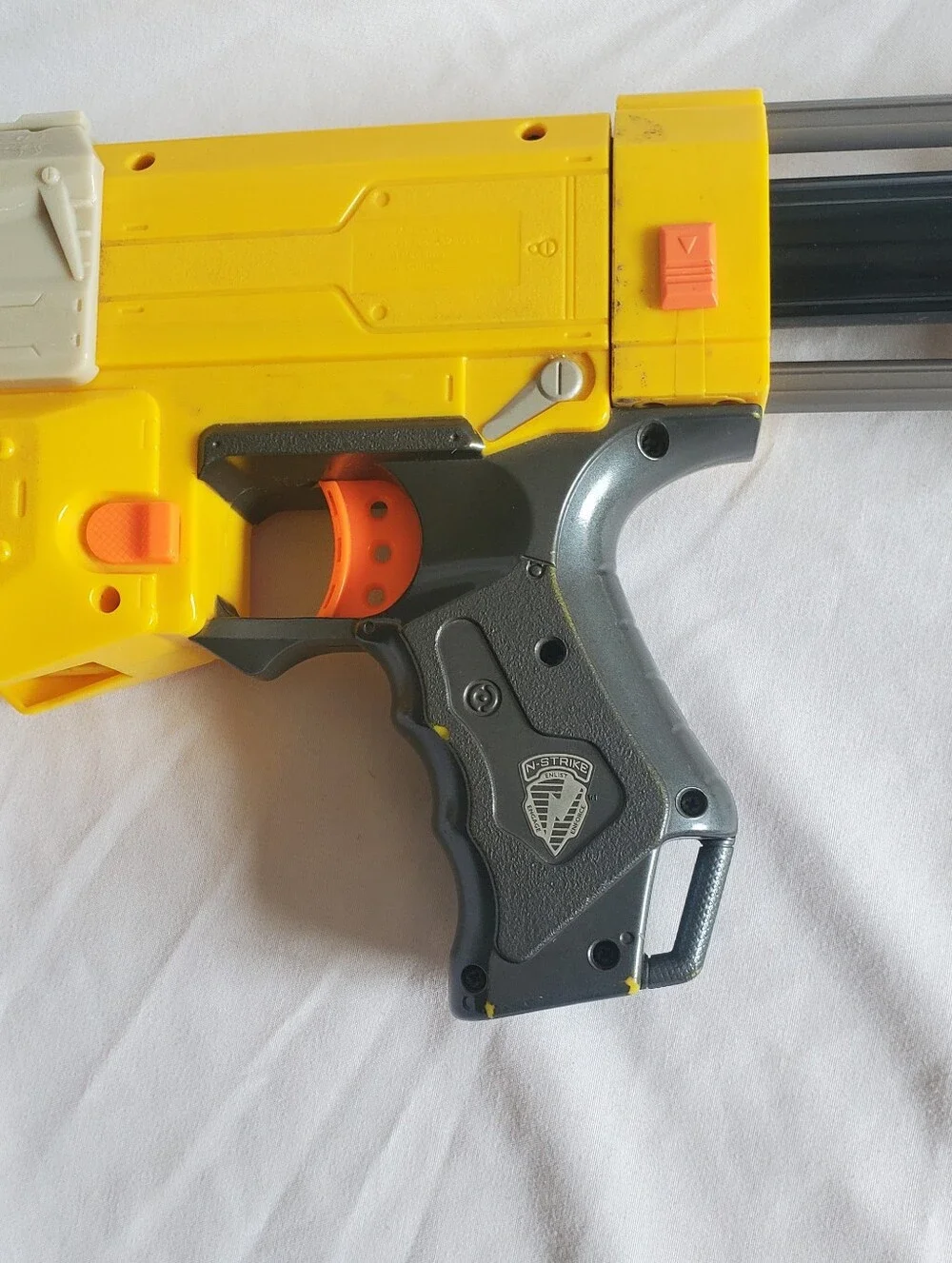Nerf Vtg 2007 Recon CS-6 Yellow and Black Pump-Action Foam Blaster C-044A Hasbro